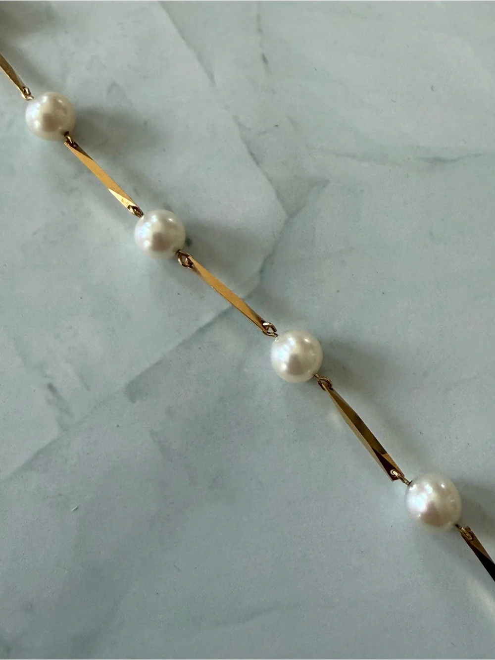 Vintage Cultured Pearls and 18k Gold Station Bracelet - Picture 1 of 3